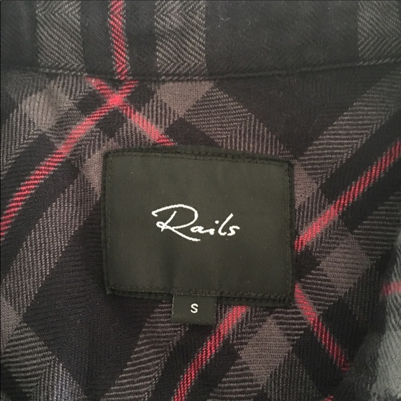 Cozy Rails Button Down Top - Picture 4 of 10